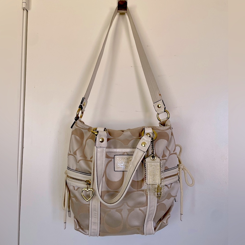 Coach Vintage Poppy Signature Collection Tan/Light Gold Medium Handbag